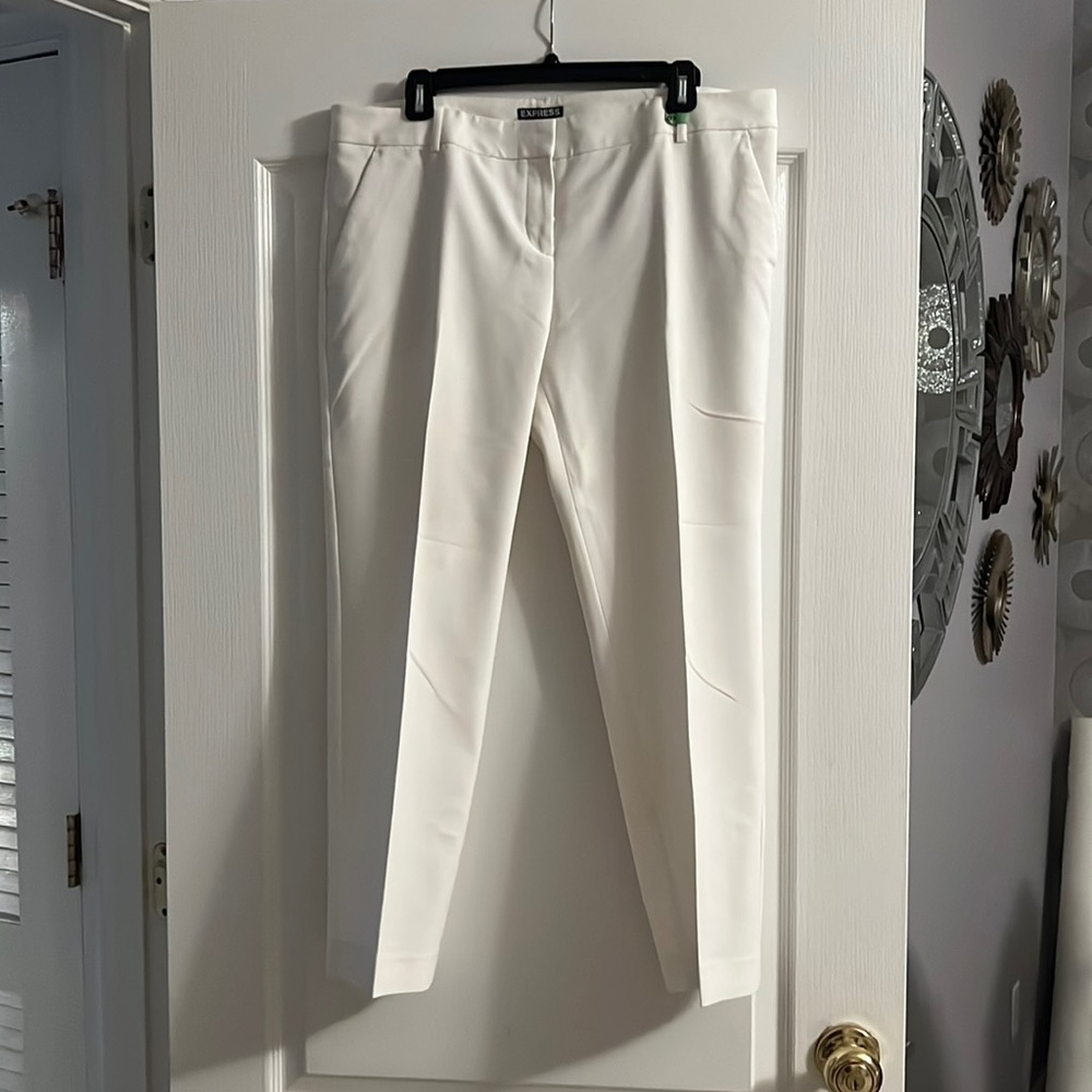 Express columnist size 12R ankle dress pant white